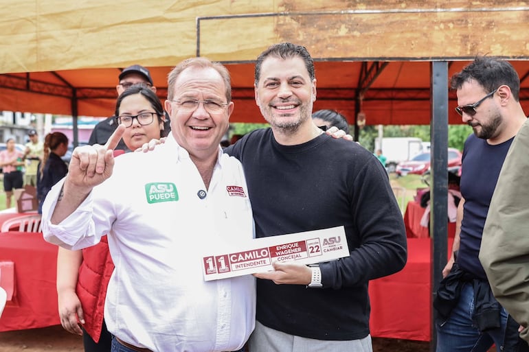 Camilo Pérez, candidato a intendente de Asunción del cartismo y Enrique Wagener.