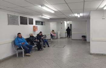 Pacientes provenientes de distintas ciudades del Departamento Central se trasladaron hasta la clínica Boquerón de Asunción en busca de atención médica