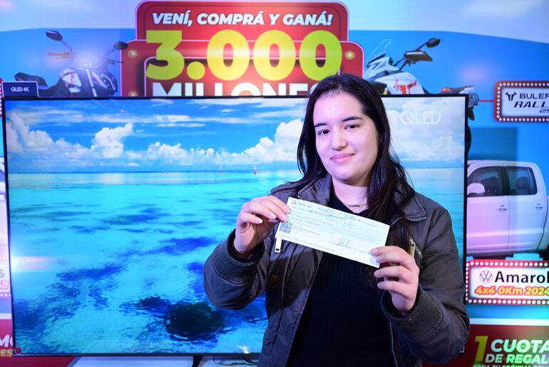 Suely María Acuña Yegros ganó 50 millones en efectivo comprando en Bristol.