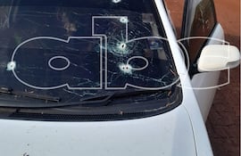 Camioneta en la que se desplazaban los dos presuntos miembros del grupo de "Macho", finalmente abatidos.