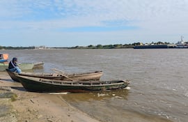 Río Paraguay en Puerto Antequera.