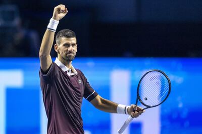 Novak Djokovic festeja su triunfo sobre el francés Ugo Humbert.