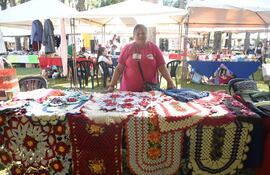 Una variedad de productos artesanales estuvieron en exposición en la primera feria de mujeres de emprendedoras del año, en Alto Paraná,