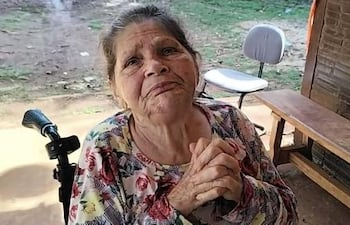 Margarita González llegó hasta la dependencia policial tras enterarse de la recuperación de una parte de su dinero.