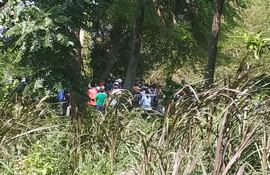 Una gran cantidad de invasores llegaron de nuevo ayer para ocupar cañaverales privados en la zona de Guarambaré.