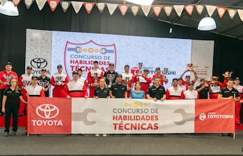 Ganadores del “Concurso de Habilidades Técnicas” de Toyota,