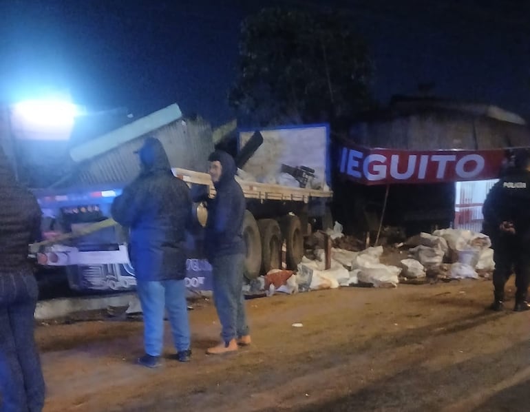 accidente camión camioneta San Lorenzo 25 junio 2026