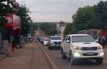 Ciudadanos autoconvocados hicieron una caravana en apoyo a los cañicultores.