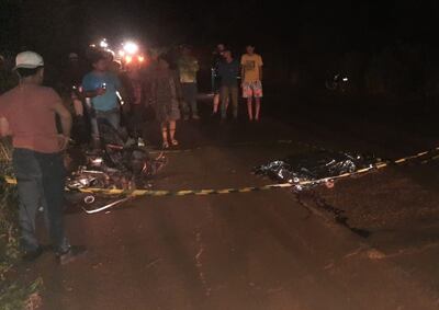 Las dos jóvenes murieron tras ser embestidas por un vehículo cuyo conductor no detuvo la marcha.