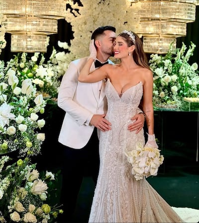 Bethania Borba y Jorge Escobar, felices tras la bendición nupcial.