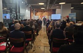 Acto en Moscú por aniversario de Independencia de Paraguay dirigido por el embajador paraguayo en Moscú, Víctor Hugo Peña.