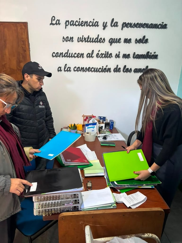Piden cárcel para dueña de asilo que vació cuenta bancaria de abuelito fallecido