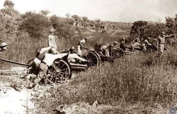 En la noche del 28 al 29 de septiembre, la primera compañía del Regimiento RI6 Boquerón traspasó la peligrosa Punta Brava. Los defensores bolivianos gritaban “no tiren más que vamos a salir a rendirnos”. En la imagen los conocidos como cañones "Schneider". Gentileza