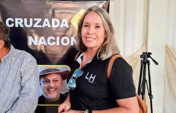 Lucía Mendoza de Cruzada Nacional mañana volverá a jurar como senadora titular.