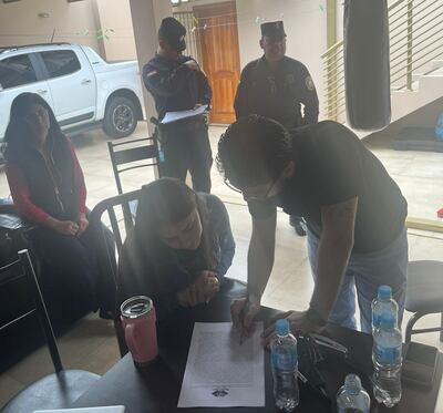 Una comitiva fiscal allanó una vivienda en busca de evidencias.