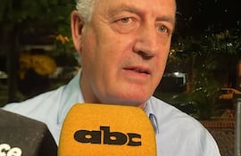 El argentino Gustavo Julio Alfaro Mereles (63 años), entrenador de la selección paraguaya de fútbol.