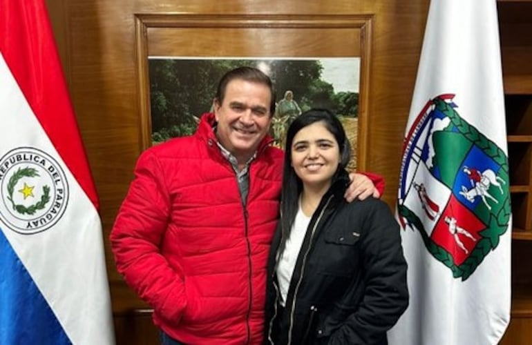 Guido González (ANR, HC) y Magalí Franco,  intendenta interina de Lambaré.