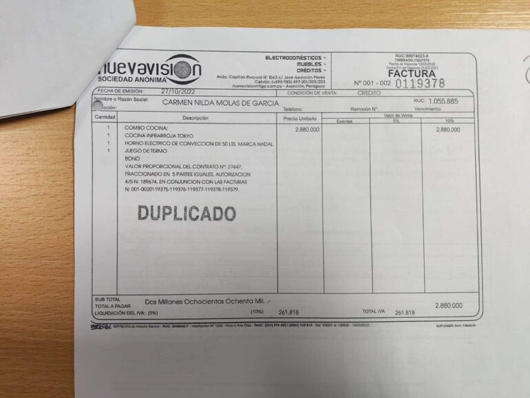 Factura de Nuevavisión S.A. dirigida a Carmen Nilda Molas, con detalles de compra de electrodomésticos.