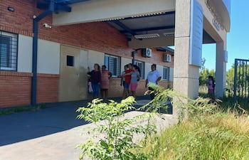 VDB La Unidad de Salud Familiar se encuentra en yuyal por el abandono del Ministerio de Salud Pública y Bienestar Social.