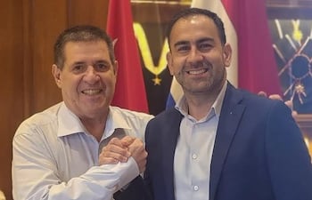 Horacio Cartes y Felipe Salomón, intendente de San Lorenzo.