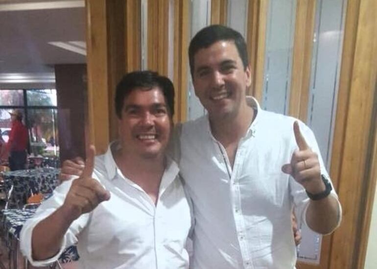 Marcos Rivas (ANR-HC) con el presidente Santiago Peña.