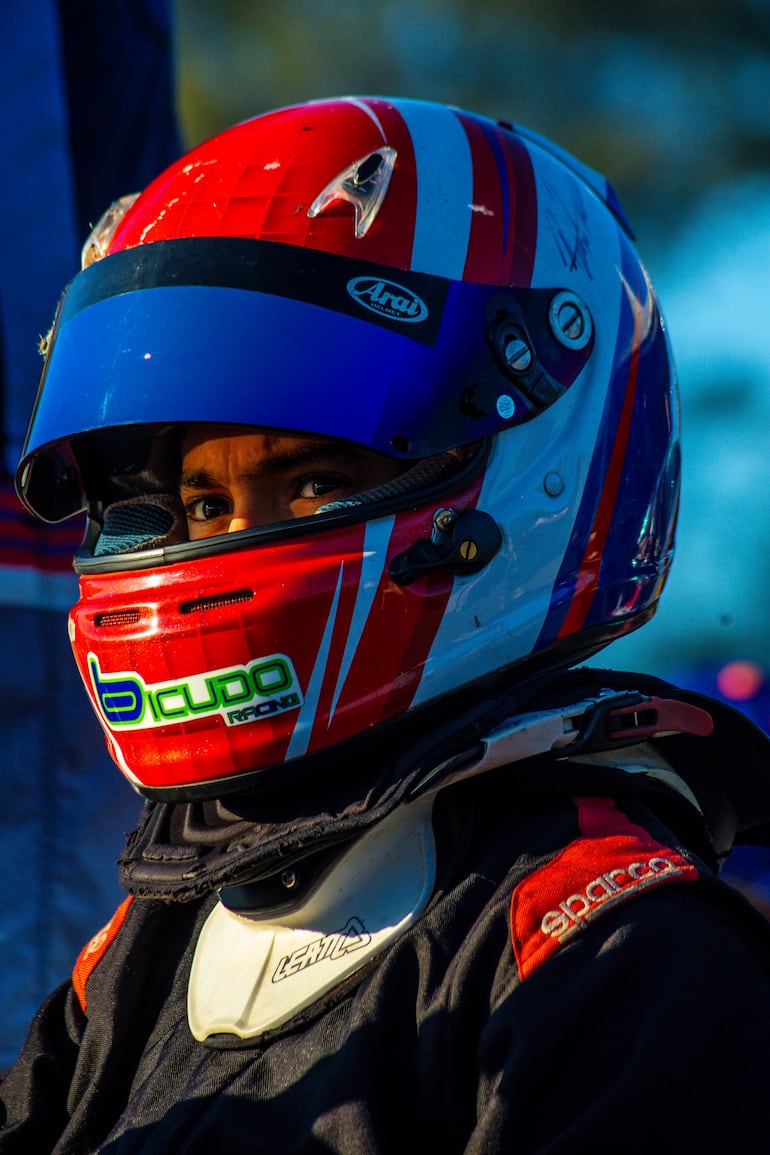 El piloto paraguayo Nelson Segovia, durante la competencia en Brasil.