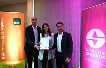 Carlos Jaitzman, Paola Ruiz Díaz e Ignacio Giusti.