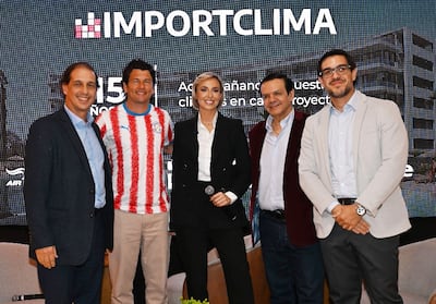 Ing. Daniel De Luca, Nelson Haedo Valdez, Andrea Benítez, Rubén Darío Da Rosa y el Arq. Héctor Ayala.