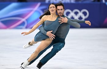 Los franceses Laurence Fournier Beaudry y Guillaume Cizeron (225.82) se hicieron con el oro olímpico en la danza sobre hielo del patinaje artístico de los Juegos Olímpicos de Milán-Cortina 2026.