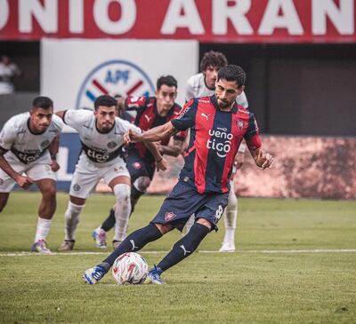Master class en ejecución de penales de Federico Gastón “Pachi” Carrizo (34) en el clásico esteño.