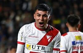 El delantero paraguayo, Héctor Bobadilla tiene acordada llegada a Platense de Argentino procedente de Always Ready de Bolivia.