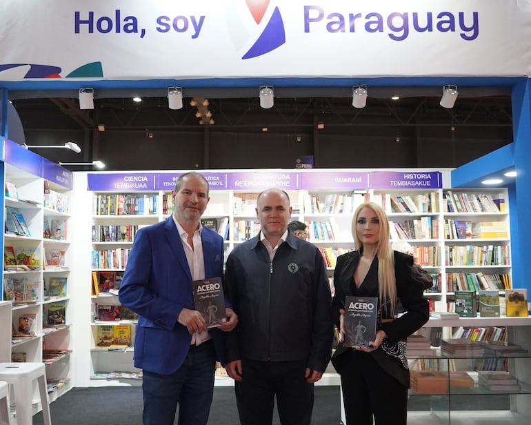 La obra “ACERO: La espada que forjó Corea”, de la escritora paraguaya Angelike Augsten, dice presente en la Feria Internacional del Libro de Buenos Aires.