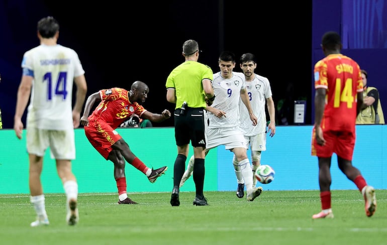 Yoane Wissa, (#20) de Congo, marcó dos goles en Atlanta.