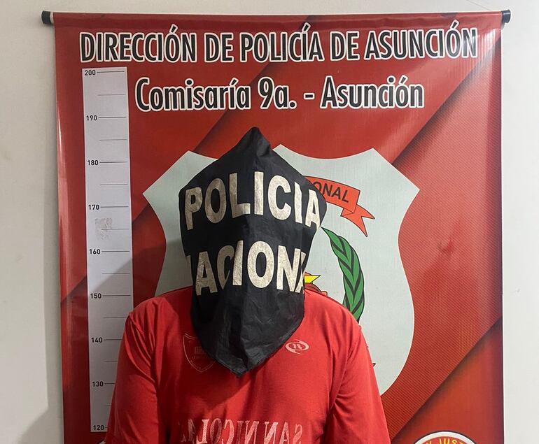 Este joven de 18 años se entregó a la Policía tras presuntamente cometer un homicidio.