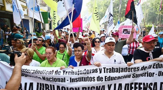 Docentes en movilizaciones y paros desde hoy en todo el país.