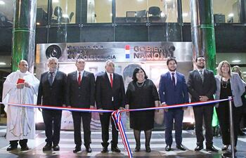 Autoridades inauguraron la refacción del edificio de exmultibanco con total sigilo.