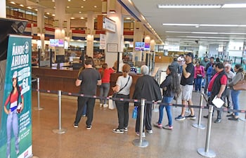 Entrevista con la UIA en la Central de la ANDE.