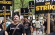 Miembros de SAG-AFTRA protestan en Nueva York, el pasado 19 de julio.