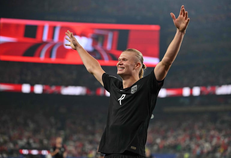 El delantero de Noruega Erling Braut Haaland celebra tras anotar el segundo gol de su equipo durante el partido de fútbol del Grupo I de la Copa Mundial 2026 entre Noruega y Senegal en el New York/New Jersey Stadium en East Rutherford.