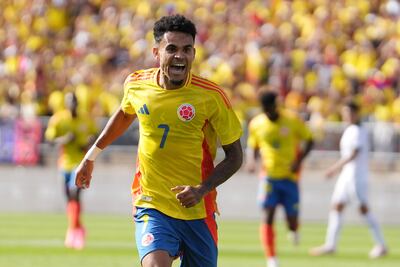 Luis Díaz, futbolista de Colombia, celebra un gol en el partido amistoso frente a Bolivia en el estadio Rentschler Field, en East Heatford, EE.UU..