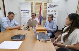 Directivos de Fepasidias durante el lanzamiento de la actividad.