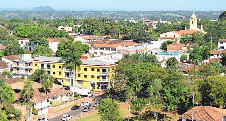 Después de San Lorenzo, Villarrica se posiciona como la segunda capital de la educación terciaria, recibiendo a miles de jóvenes que llegan no solo desde todo Guairá, sino también de departamentos vecinos.