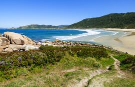 Playa de Galheta ubicada al este de la Isla de Santa Catarina.
