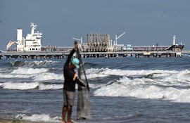 Venezuela quiere aumentar su producción de petróleo en un 18 por ciento este año a través de reformas planificadas que abrirán completamente el sector a los inversores privados, dijo el jefe del gigante petrolero estatal PDVSA el 24 de enero de 2026.