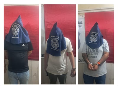 Detienen a tres sospechosos de tortolear vehículos en supermercado de Mariano Roque Alonso