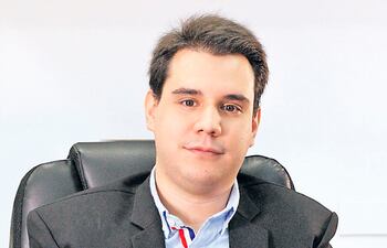 Abg. Vinicius Tonidandel, gerente
administrativo de Blascor Pinturas.