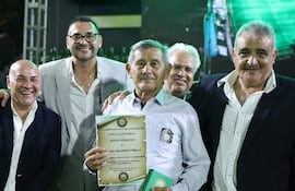 Joel Nicanor Cubilla, con Rubén Ruiz Díaz y otras autoridades.