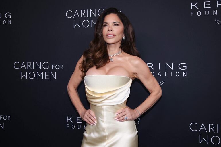Lauren Sánchez, esposa de Jeff Bezos, también estuvo presente en la cuarta edición de Caring For Women. (Leonardo MUNOZ / AFP)