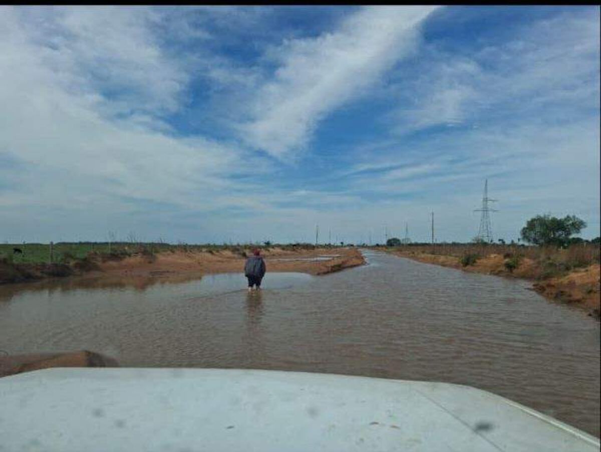 Pobladores de Panchito López exigen al MOPC reparar rutas ante riesgo de aislamiento por El Niño
