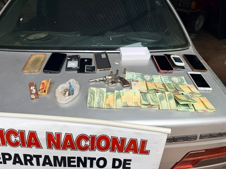 Durante el procedimiento se recuperaron G. 11.200.000, varios celulares y hasta un revólver.